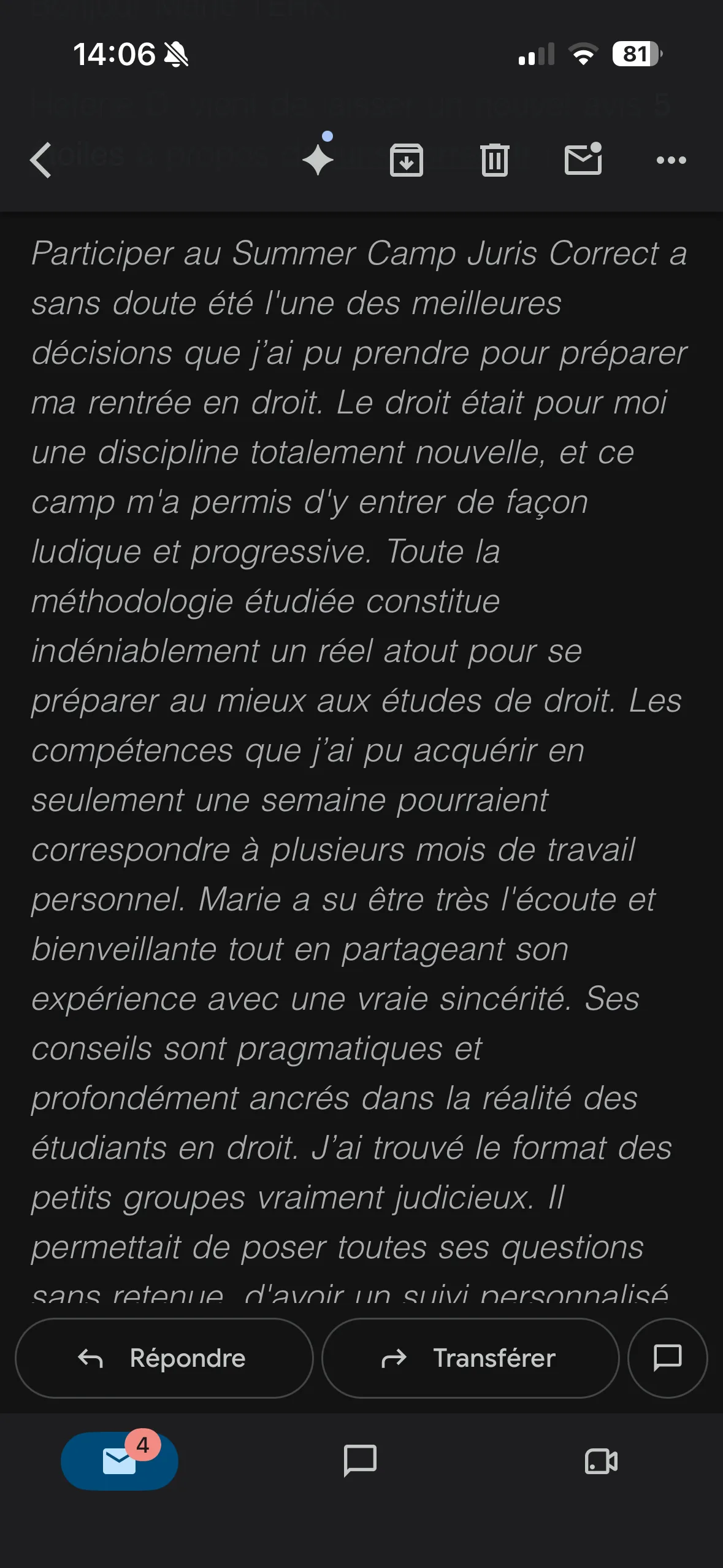 Capture d'un avis 5 étoiles laissé par email après le stage d'été Juris Correct, décrivant une entrée dans le droit ludique et progressive et une méthodologie équivalente à plusieurs mois de travail.